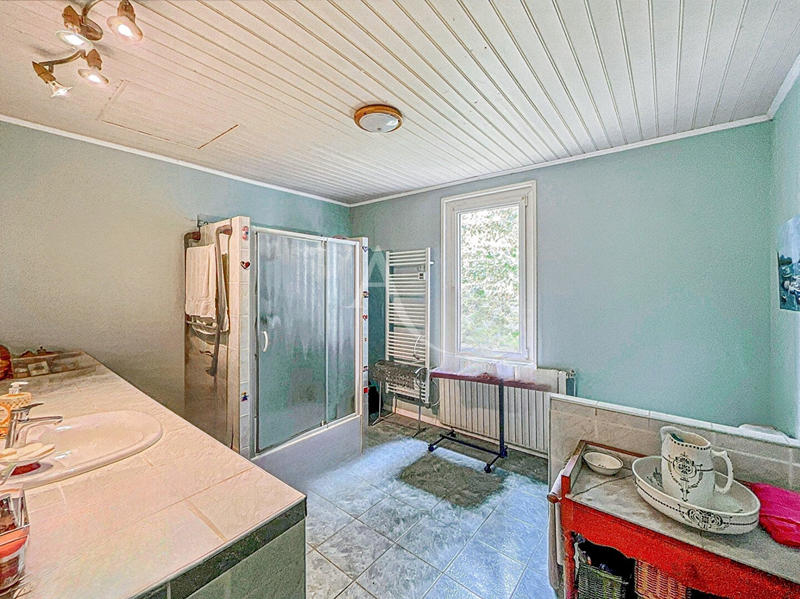 Maison - 150 m² - 8 pièces