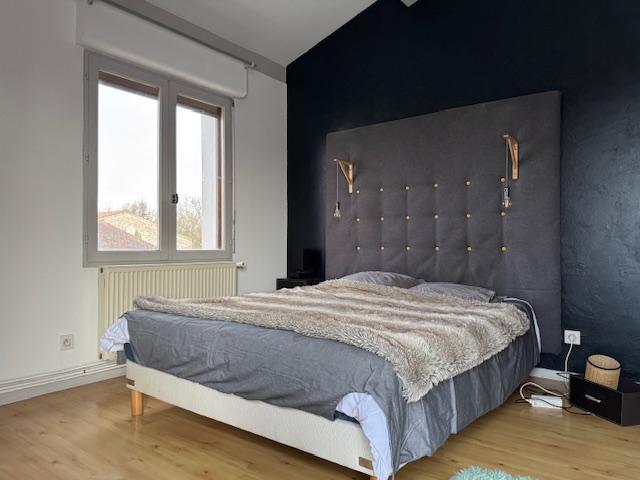 Maison - 184 m² - 8 pièces