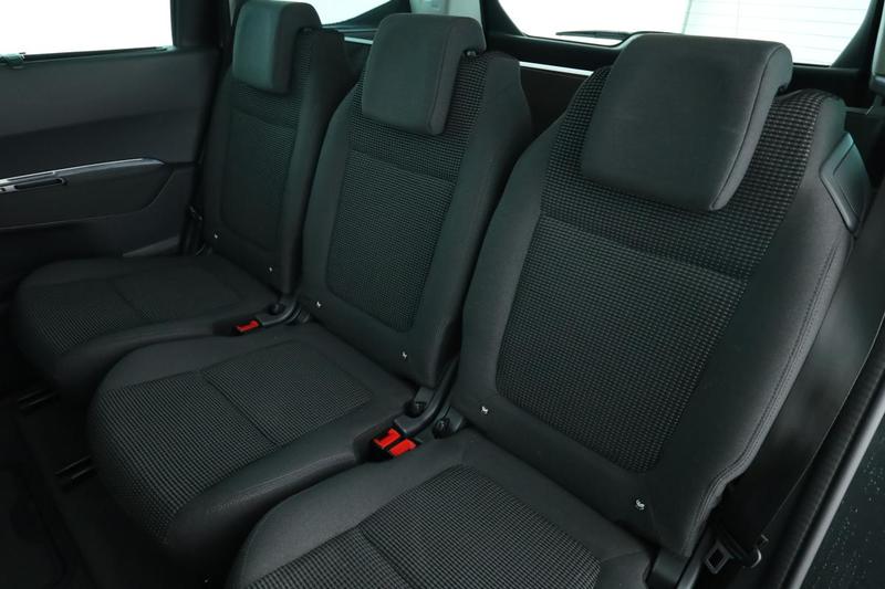 Peugeot 5008 1.6 Blue-HDi Style Eat6 7pl 120 ch