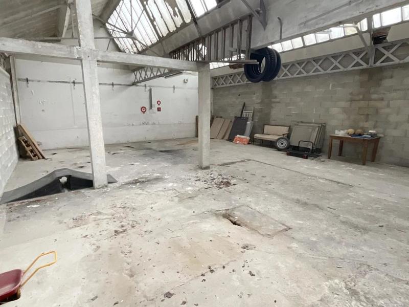 Loft - 237 m² - 2 pièces