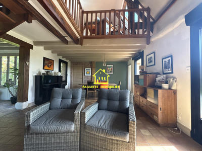 Maison - 128 m² - 4 pièces