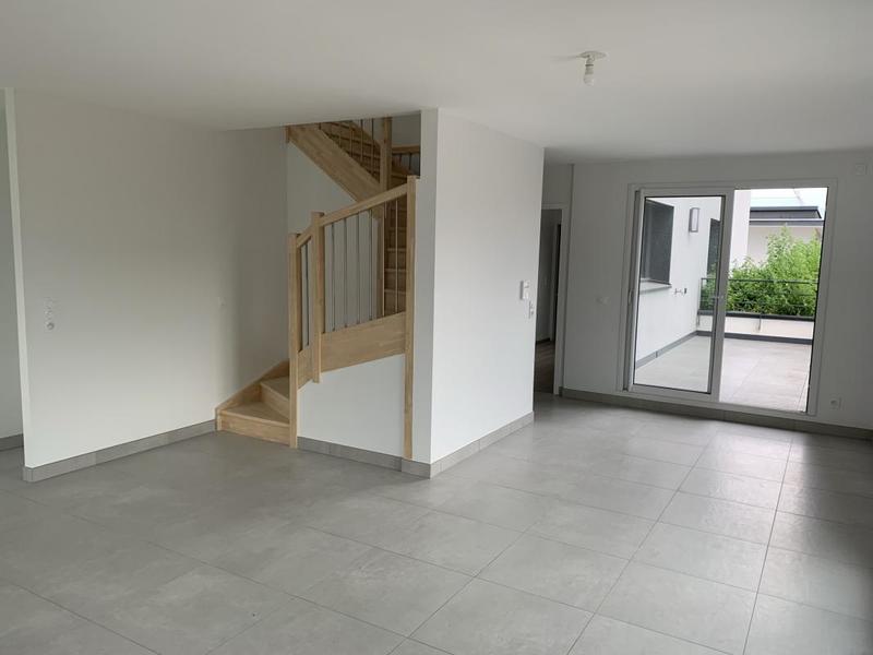 Appartement - 100 m² - 5 pièces