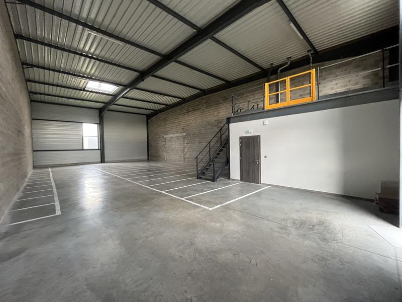 Local commercial - 306 m²