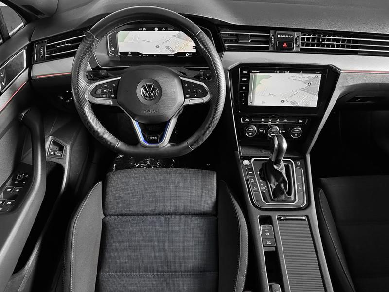 Volkswagen Passat Sw Gte 218ch Dsg Hybride Rechargeable Ja17p Digital Cockpit Carplay Camera Gps Pro
