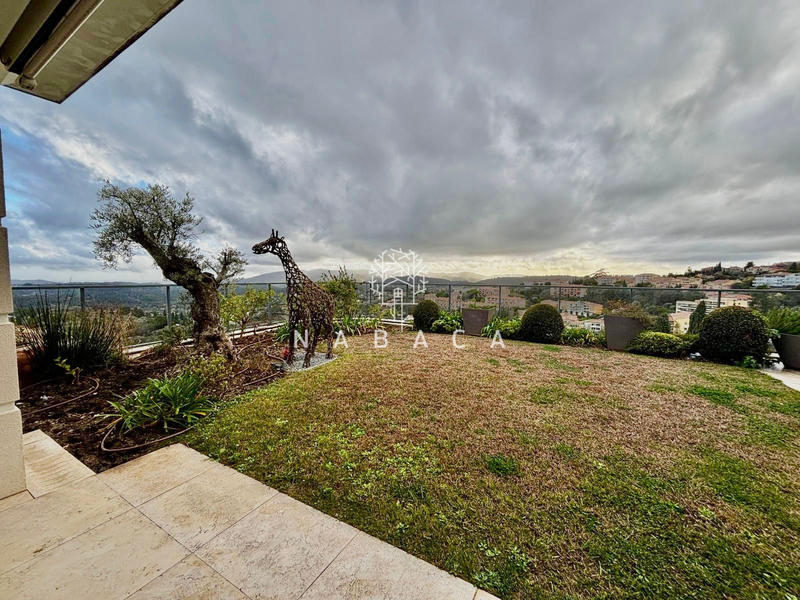 Appartement - 218 m² - 2 pièces