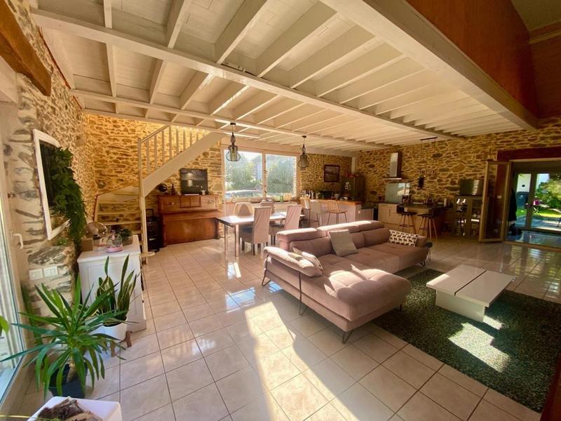 Maison - 173 m² - 6 pièces