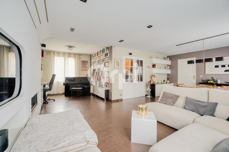 Villa - 159 m² - 6 pièces