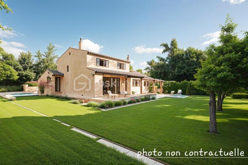 Maison traditionnelle - 176 m² - 7 pièces