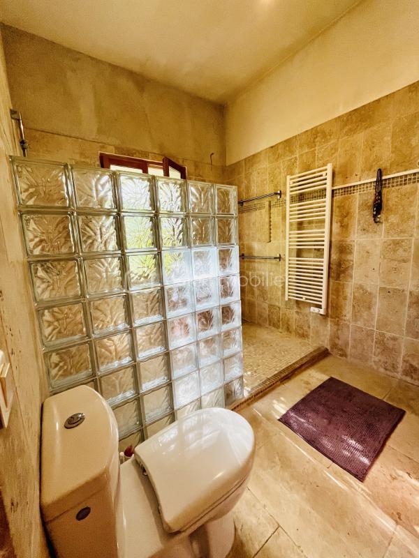 Maison - 197 m² - 6 pièces