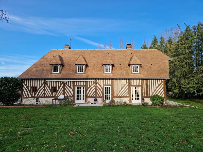 Maison traditionnelle - 138 m² - 7 pièces