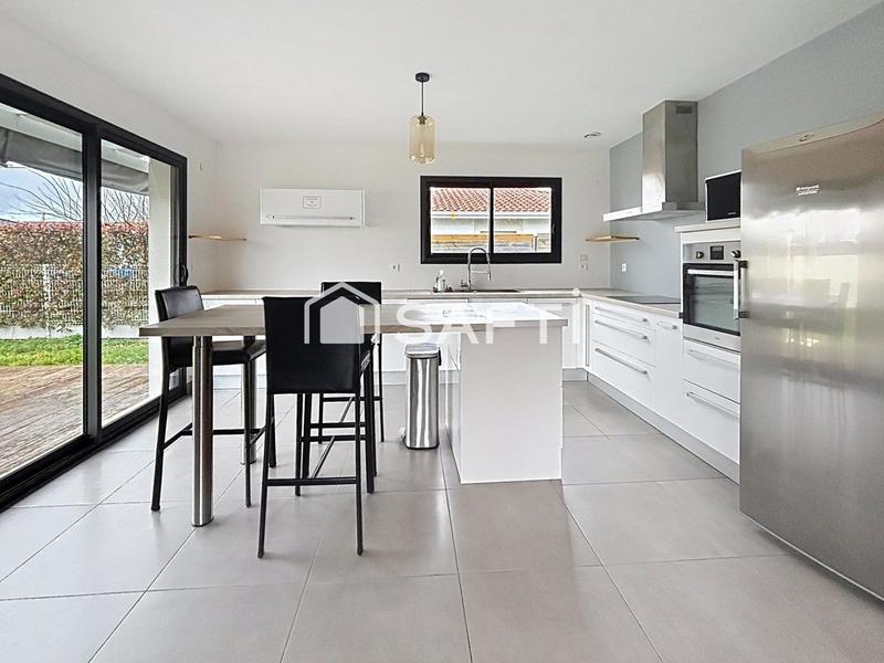 Maison - 104 m² - 4 pièces