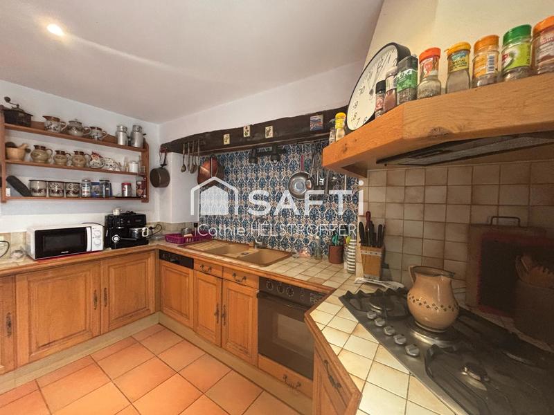 Maison - 308 m² - 8 pièces