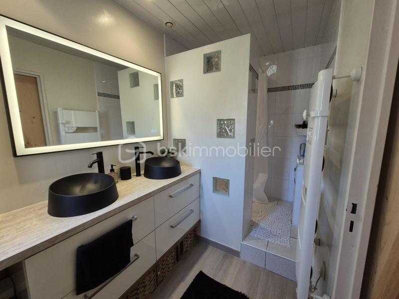 Maison - 102 m² - 6 pièces