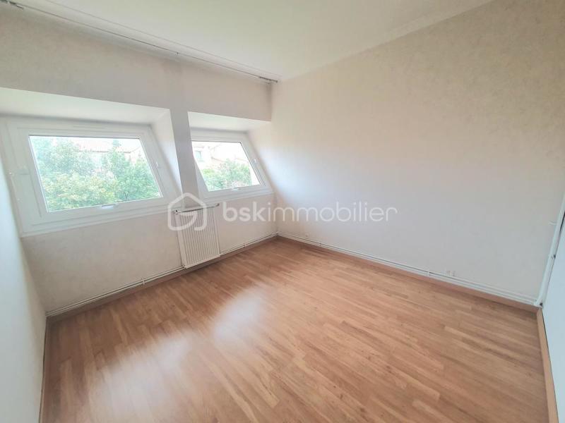Appartement - 95 m² - 4 pièces