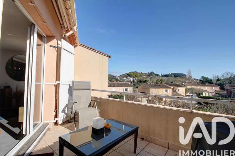 Appartement - 77 m² - 4 pièces