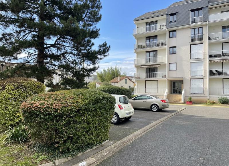 Appartement - 75 m² - 3 pièces