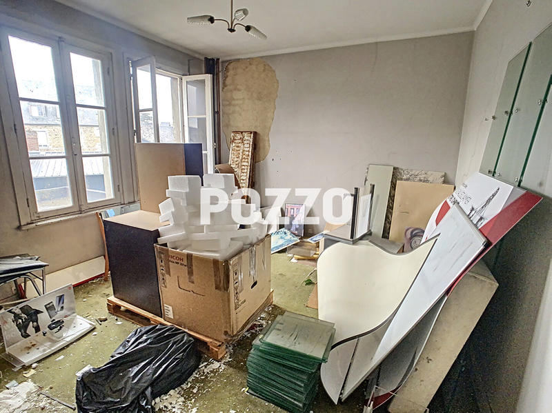 Immeuble - 232 m² - 8 pièces