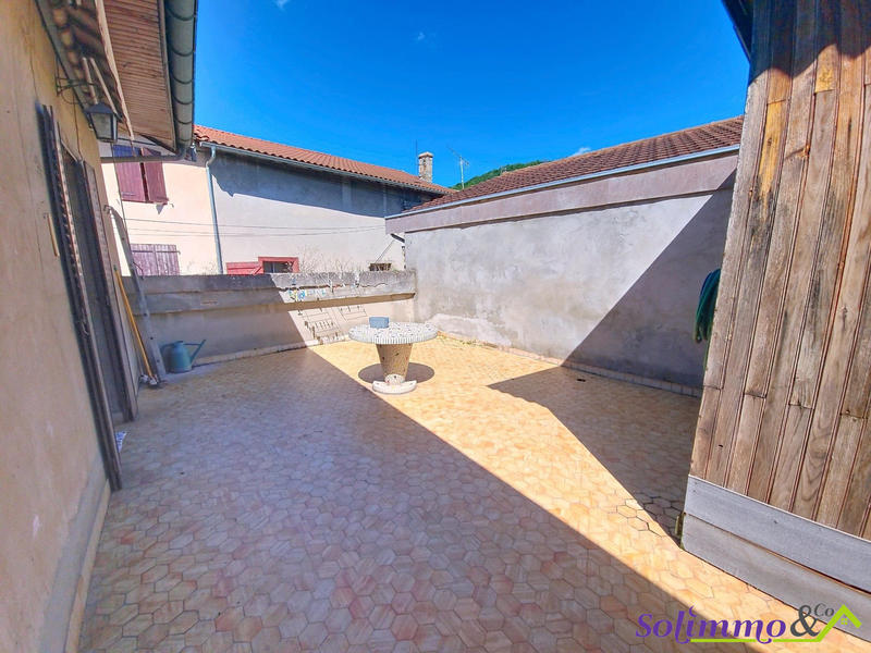 Maison - 82 m² - 6 pièces