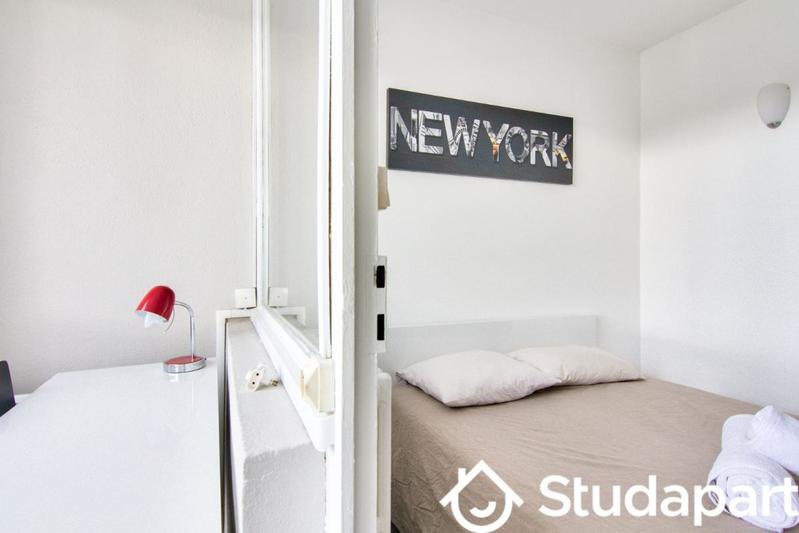 Chambre - 12 m² - 1 pièce