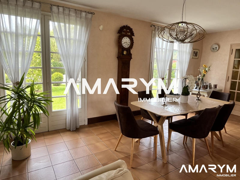 Maison - 143 m² - 5 pièces