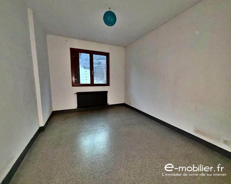 Appartement - 92 m² - 4 pièces