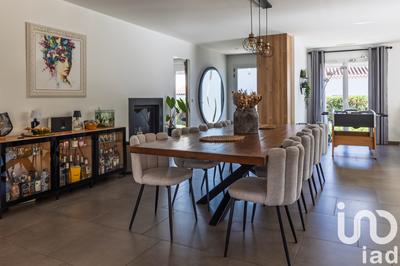 Maison - 198 m² - 6 pièces