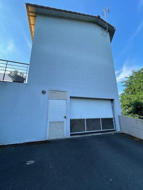 Appartement - 92 m² - 4 pièces