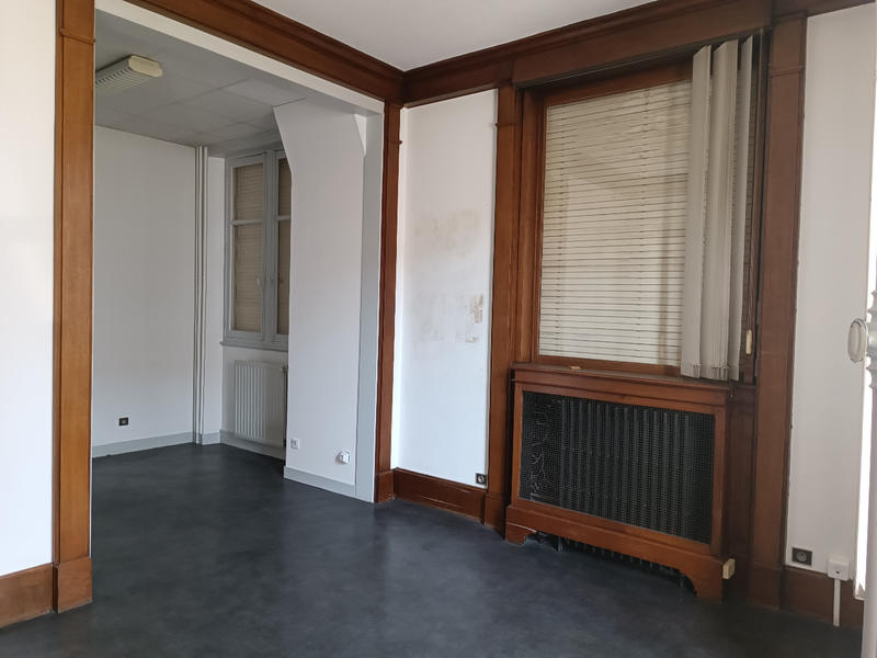 Maison - 397 m² - 16 pièces