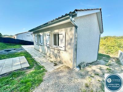 Maison - 88 m² - 4 pièces