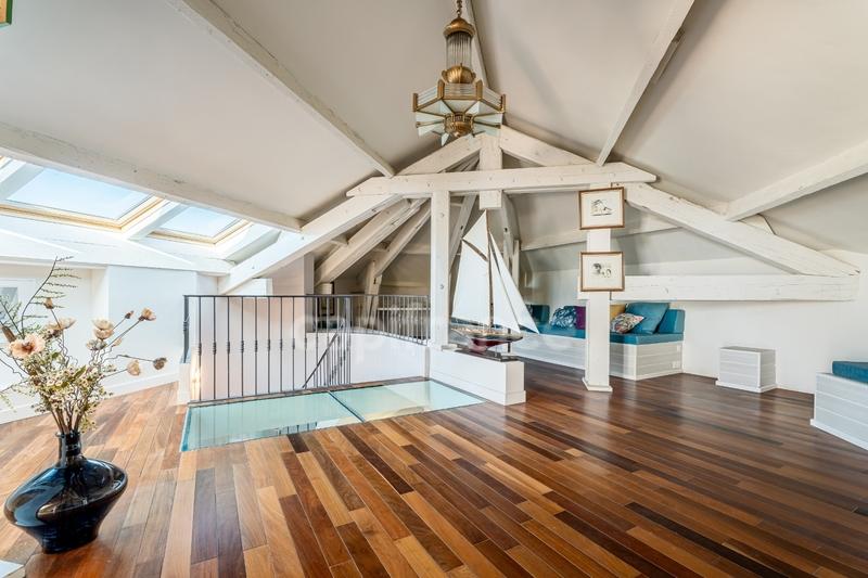 Propriété - 400 m² - 8 pièces