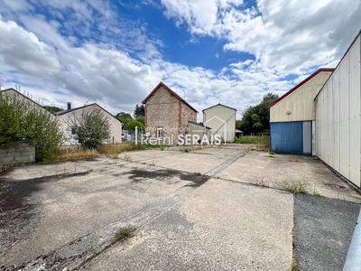 Local d'activité / Entrepôt - 300 m²