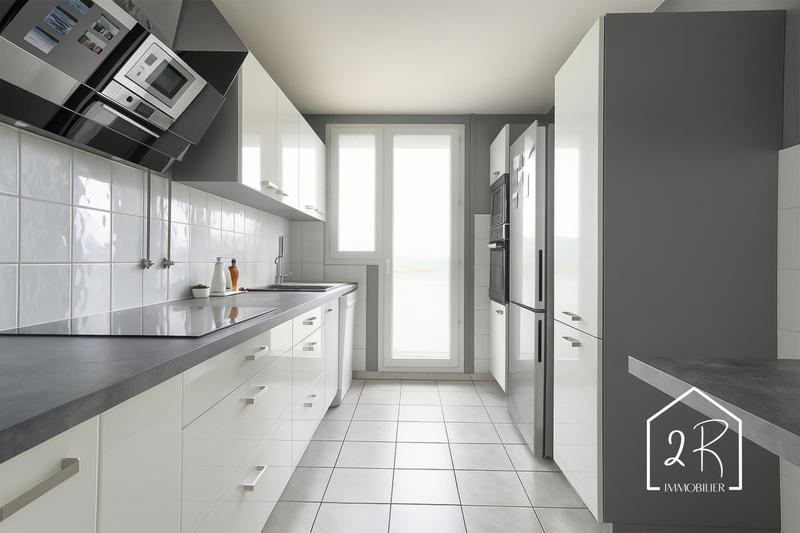 Appartement - 80 m² - 4 pièces