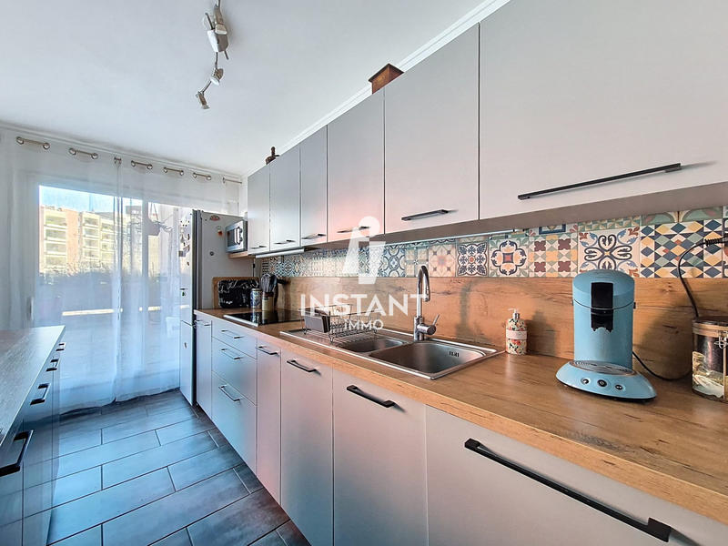 Appartement - 92 m² - 4 pièces