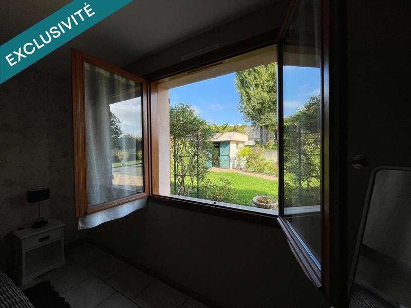 Maison - 234 m² - 8 pièces