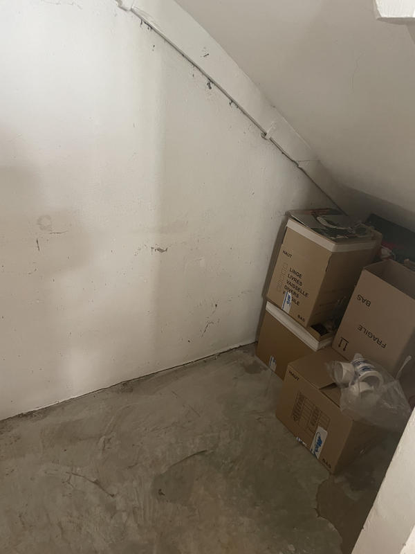 Maison - 250 m² - 6 pièces