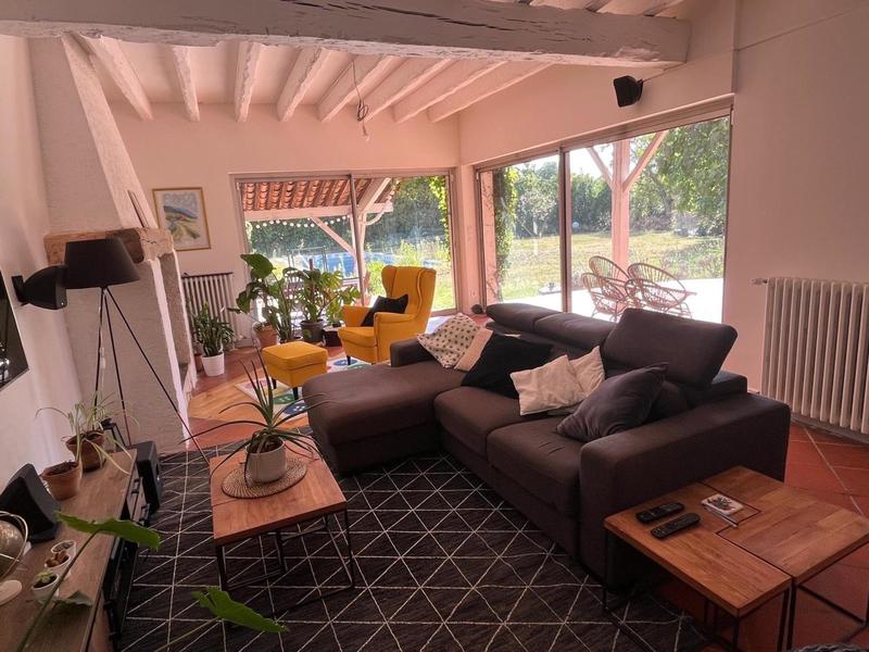 Maison - 219 m² - 6 pièces