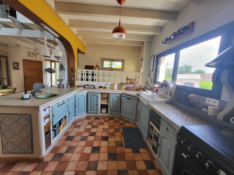 Maison - 177 m² - 7 pièces