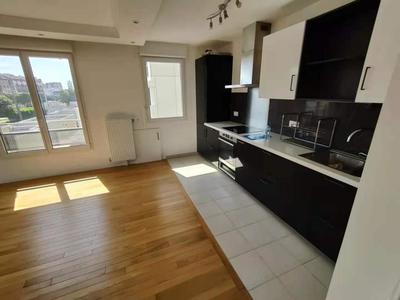 Appartement - 76 m² - 4 pièces