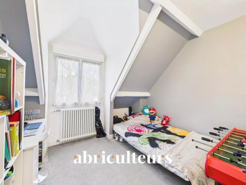 Maison - 110 m² - 7 pièces