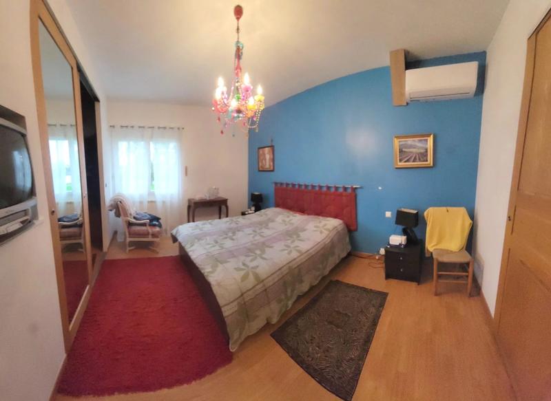 Maison - 200 m² - 5 pièces