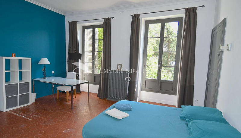 Propriété - 500 m² - 15 pièces