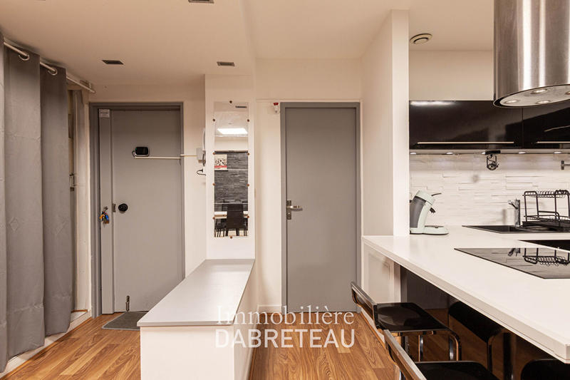 Chambre - 84 m² - 4 pièces