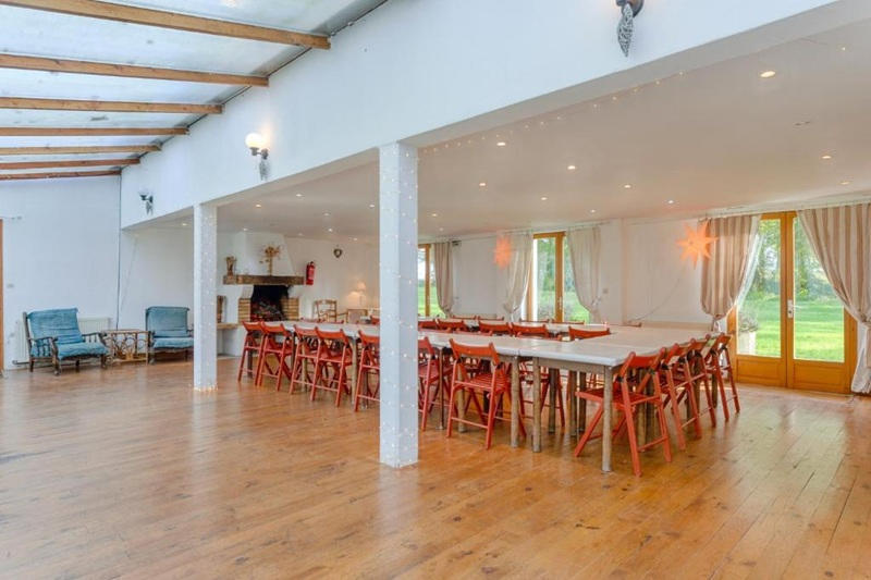 Maison - 528 m² - 25 pièces