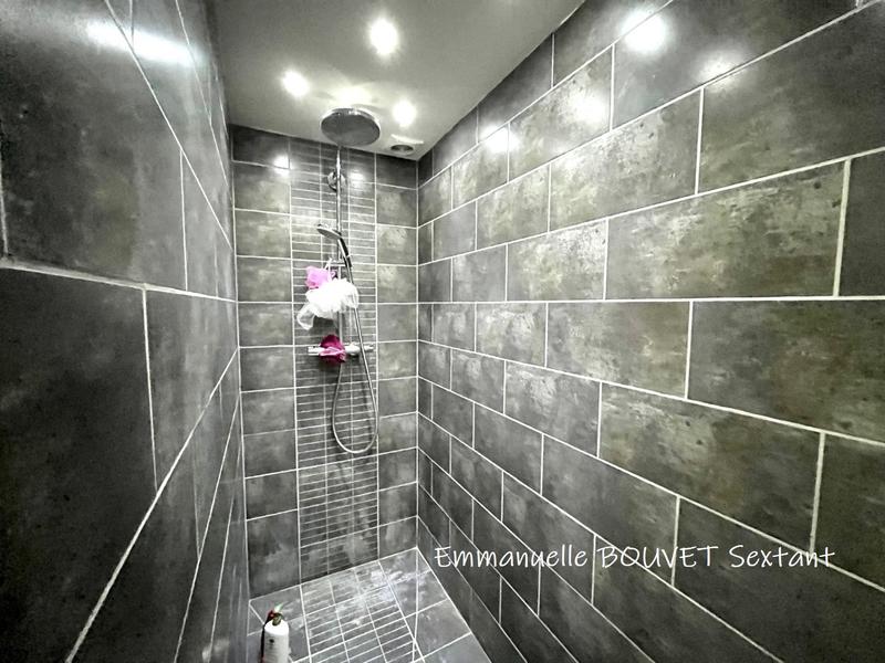 Maison de ville - 209 m² - 9 pièces