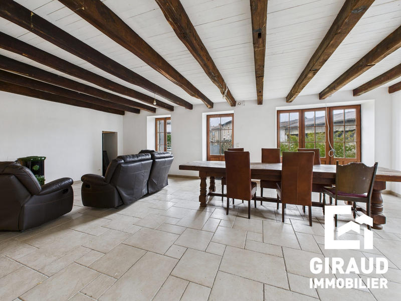 Maison ancienne - 177 m² - 5 pièces