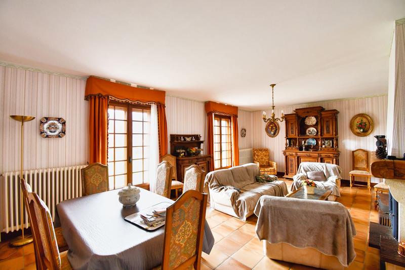 Maison - 185 m² - 6 pièces