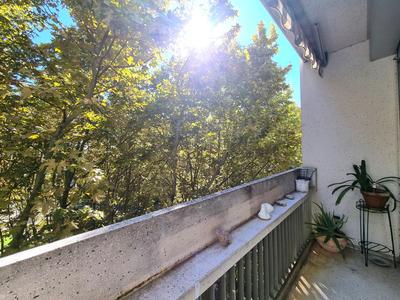 Appartement - 96 m² - 4 pièces