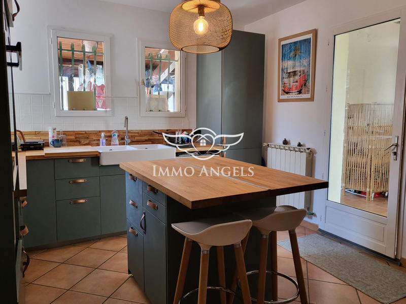 Maison traditionnelle - 148 m² - 6 pièces