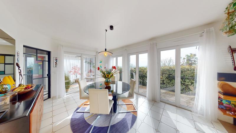 Maison - 165 m² - 6 pièces