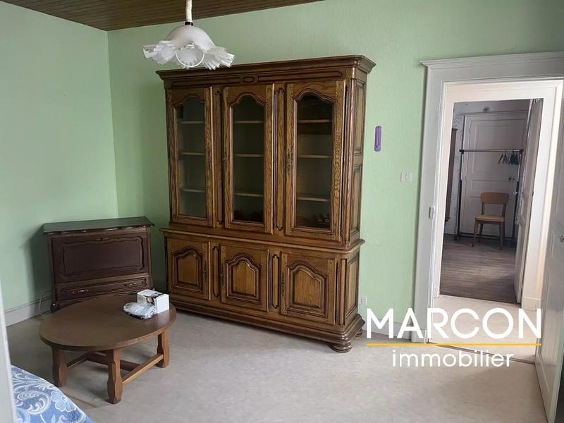 Maison - 230 m² - 10 pièces